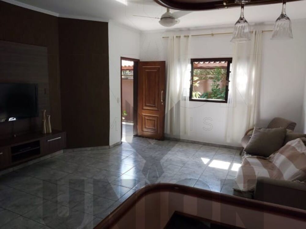 Casa, 3 quartos, 204 m² - Foto 3