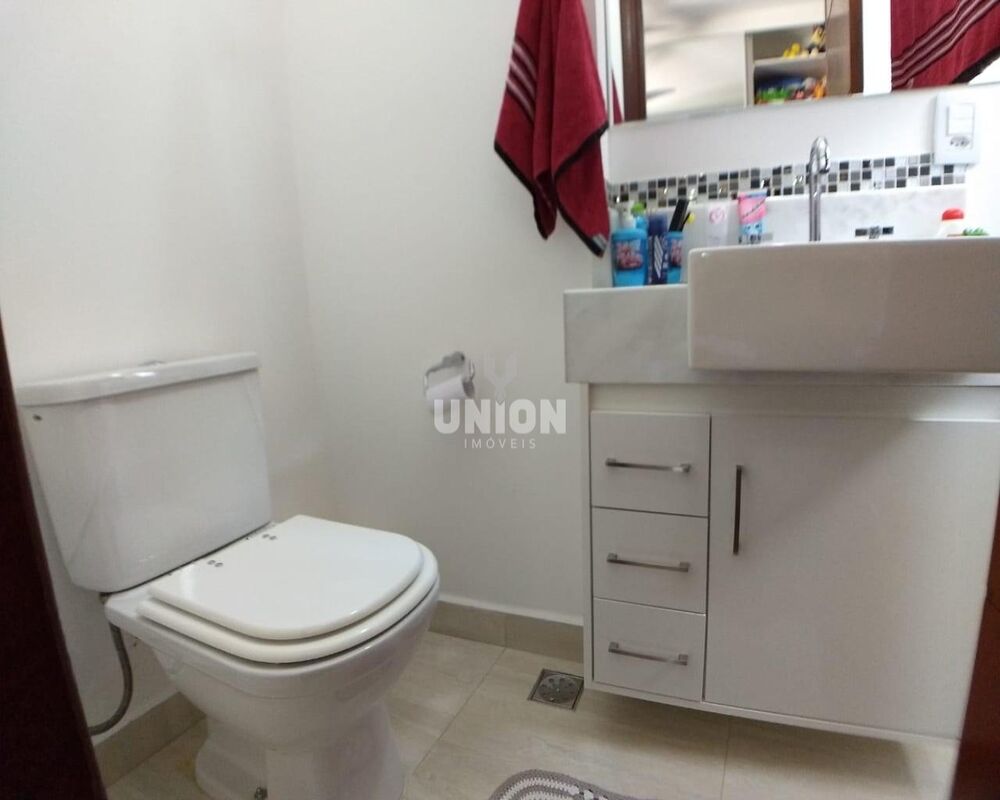 Casa, 4 quartos, 340 m² - Foto 4