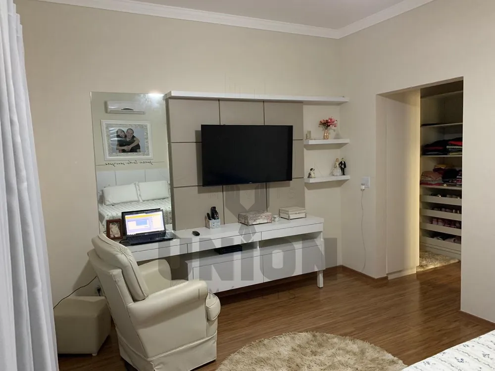 Casa, 4 quartos, 340 m² - Foto 5