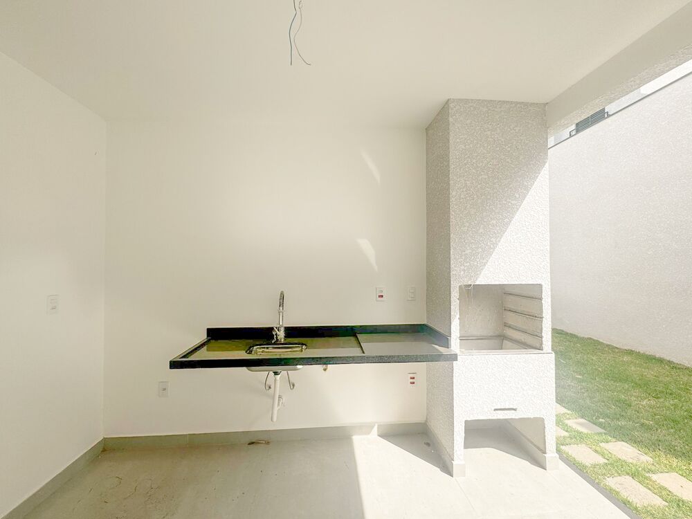 Casa à venda com 3 quartos - Foto 4
