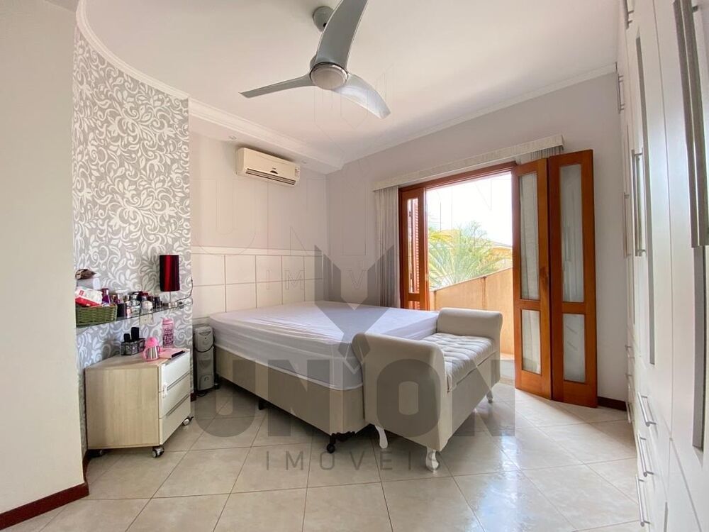 Casa, 4 quartos, 320 m² - Foto 5