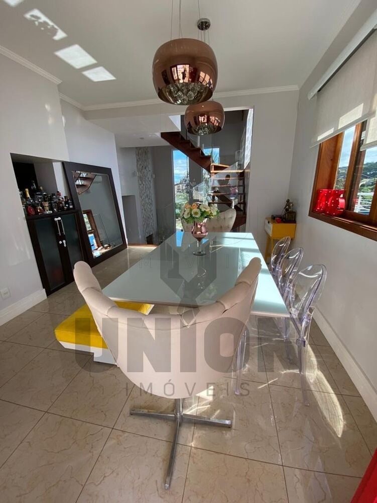 Casa, 4 quartos, 320 m² - Foto 2