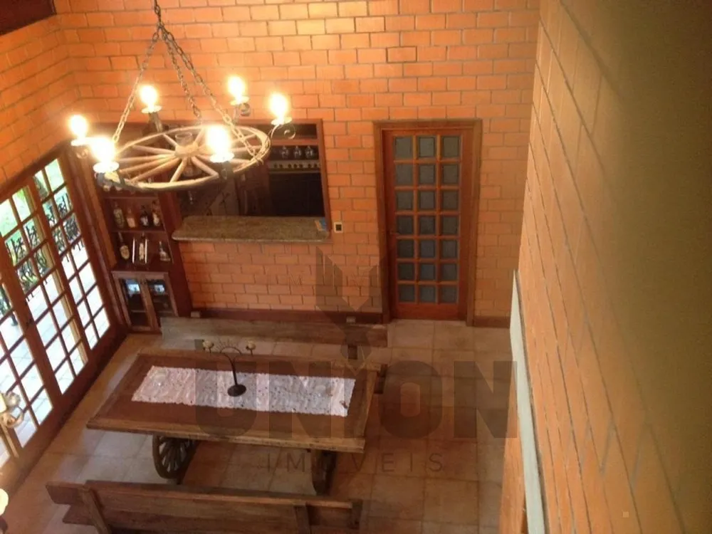 Casa, 3 quartos, 250 m² - Foto 9
