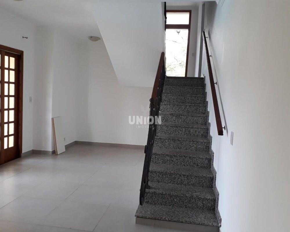 Casa, 4 quartos, 350 m² - Foto 2