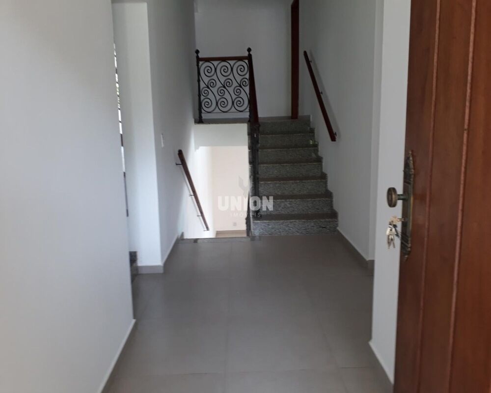 Casa, 4 quartos, 350 m² - Foto 1