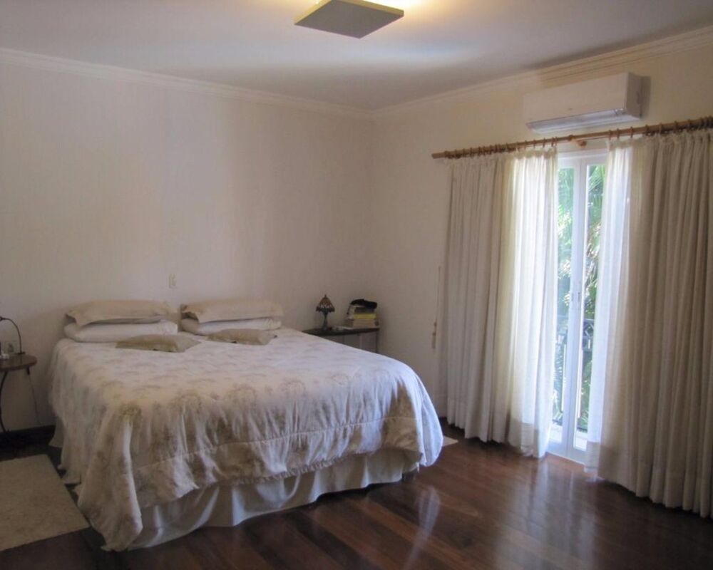 Casa à venda e aluguel com 4 quartos, 700m² - Foto 3