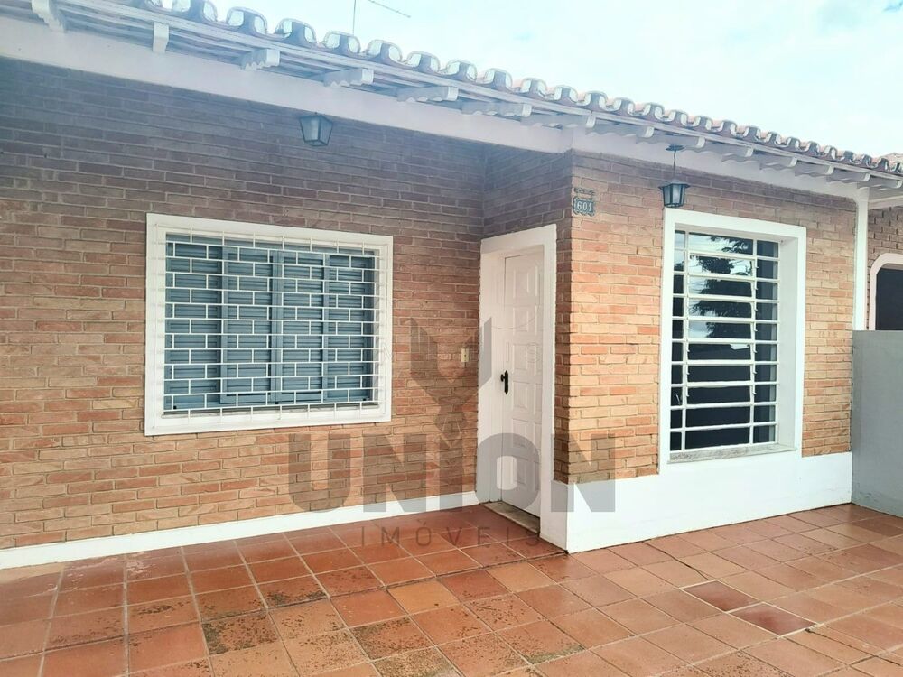 Prédio Inteiro para alugar com 2 quartos - Foto 1