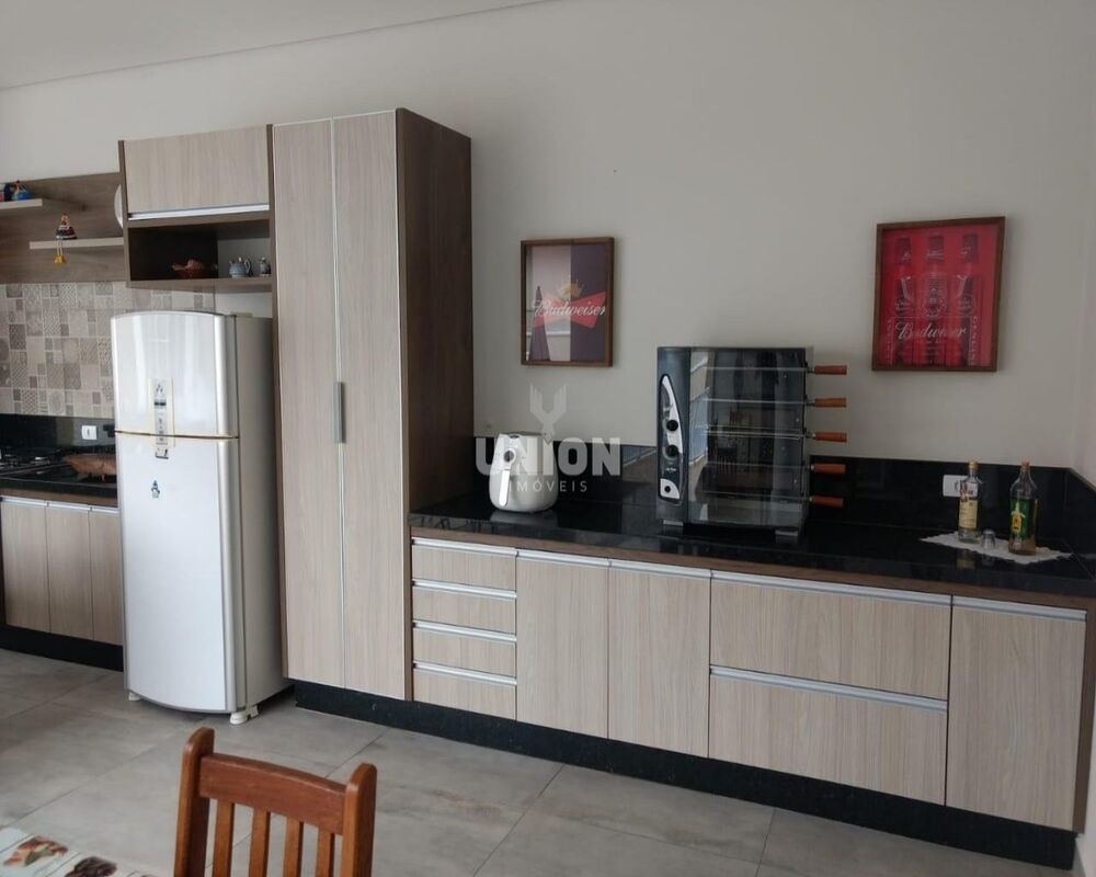 Casa à venda com 3 quartos, 250m² - Foto 6