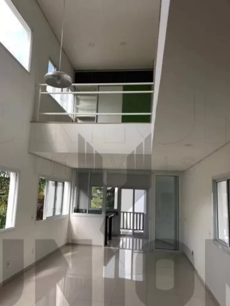 Casa à venda com 3 quartos, 227m² - Foto 4