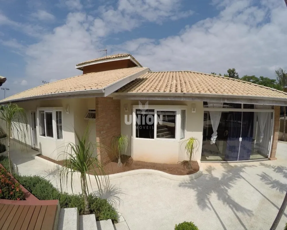Casa, 4 quartos, 1266 m² - Foto 2