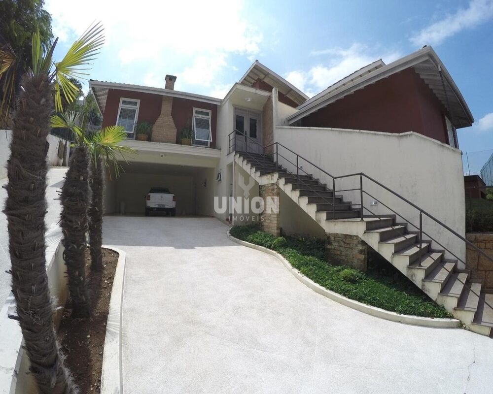 Casa à venda com 4 quartos, 1266m² - Foto 1