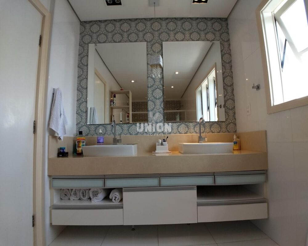 Casa, 5 quartos, 500 m² - Foto 1
