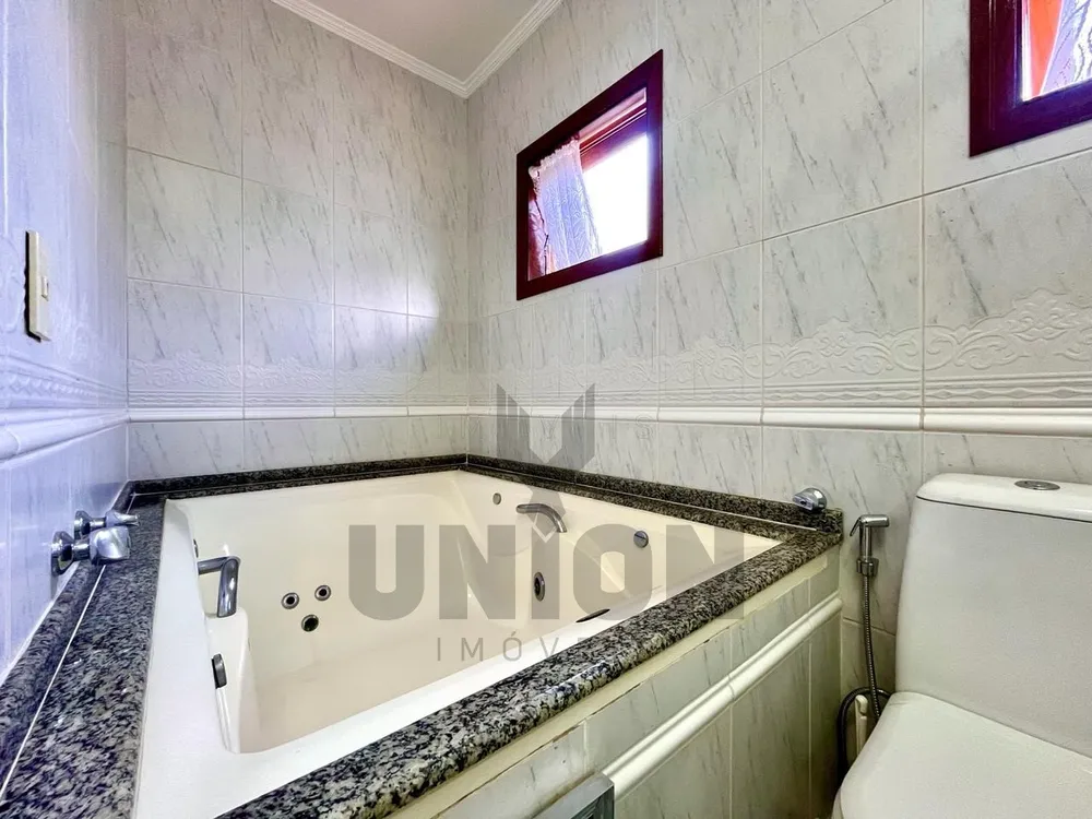 Casa, 3 quartos, 250 m² - Foto 9