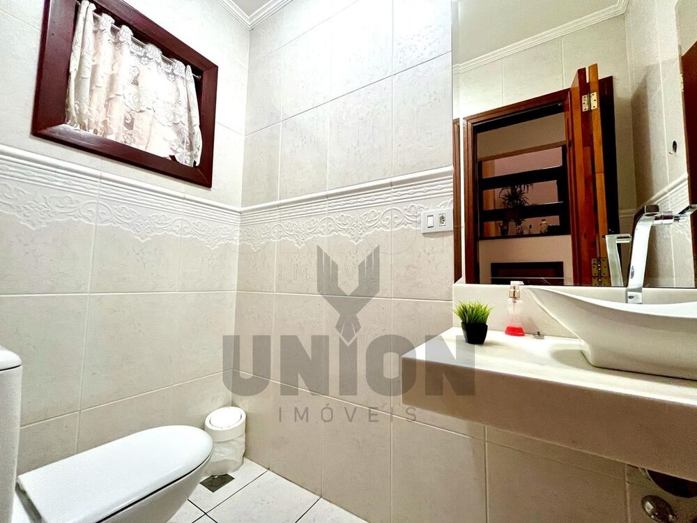 Casa, 3 quartos, 250 m² - Foto 4