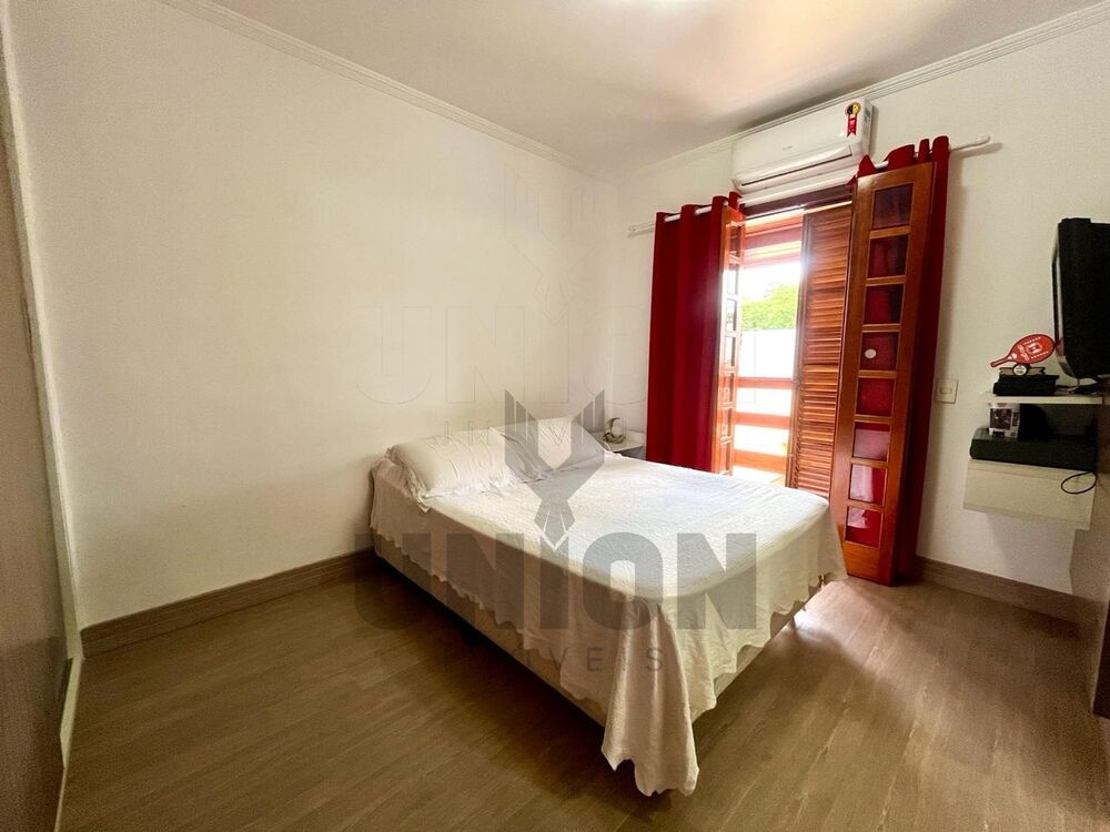 Casa, 3 quartos, 250 m² - Foto 6
