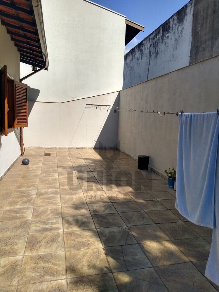 Casa, 3 quartos, 200 m² - Foto 3