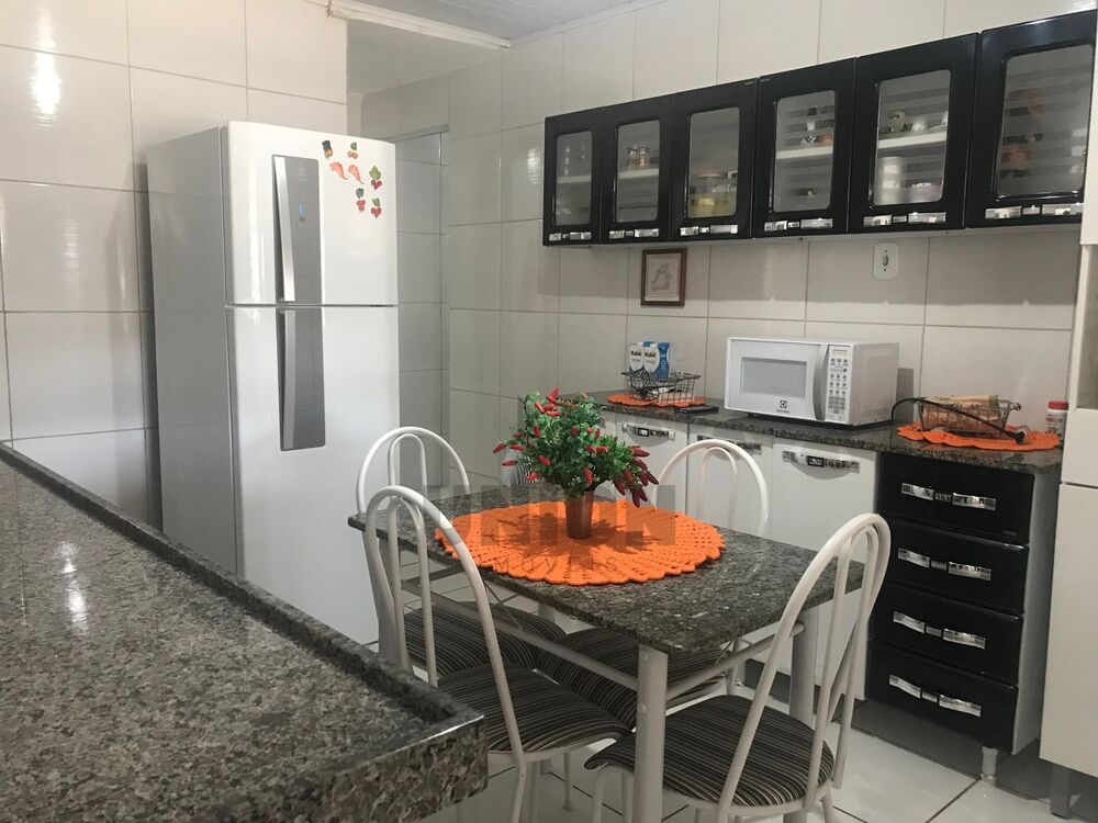Casa à venda com 3 quartos - Foto 4