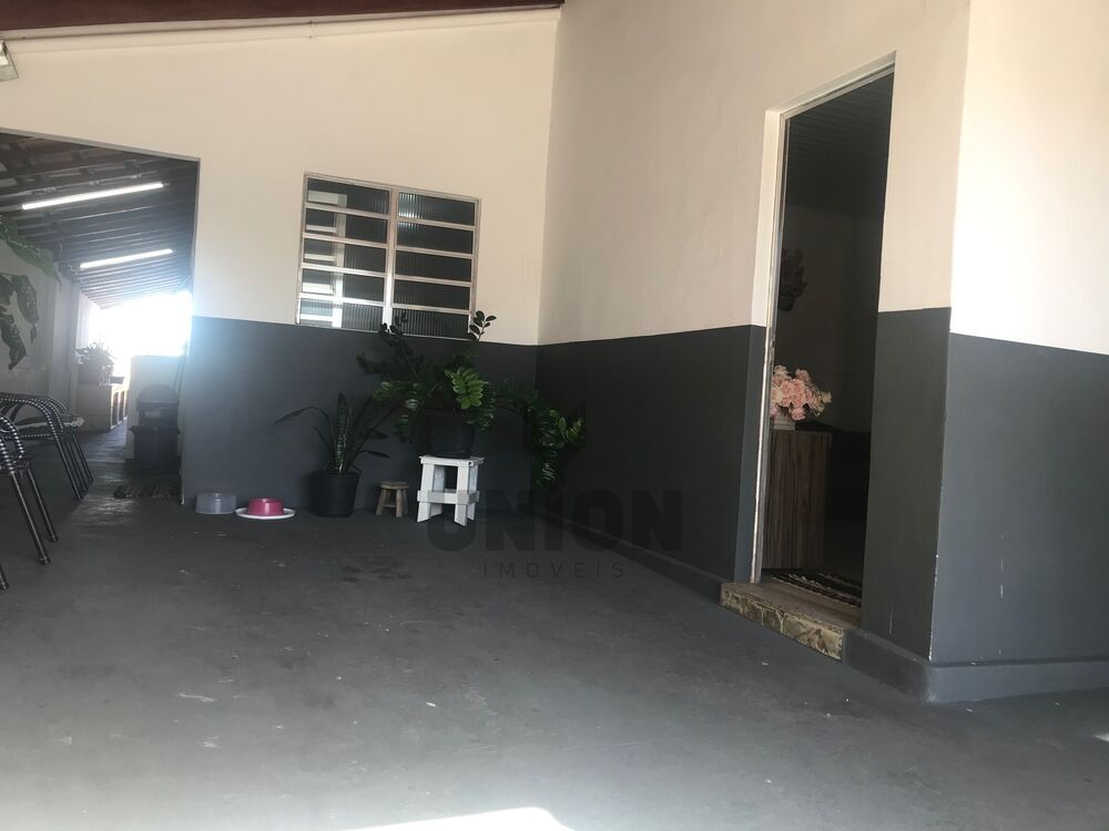 Casa à venda com 3 quartos - Foto 3