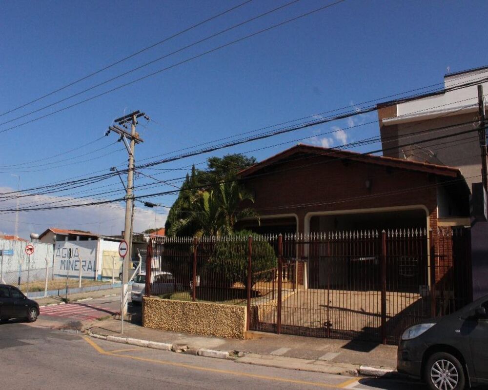 Casa à venda com 3 quartos, 212m² - Foto 3