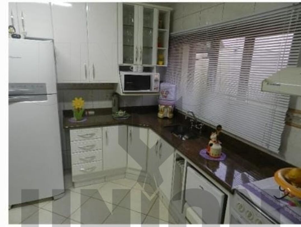 Casa, 3 quartos, 207 m² - Foto 3