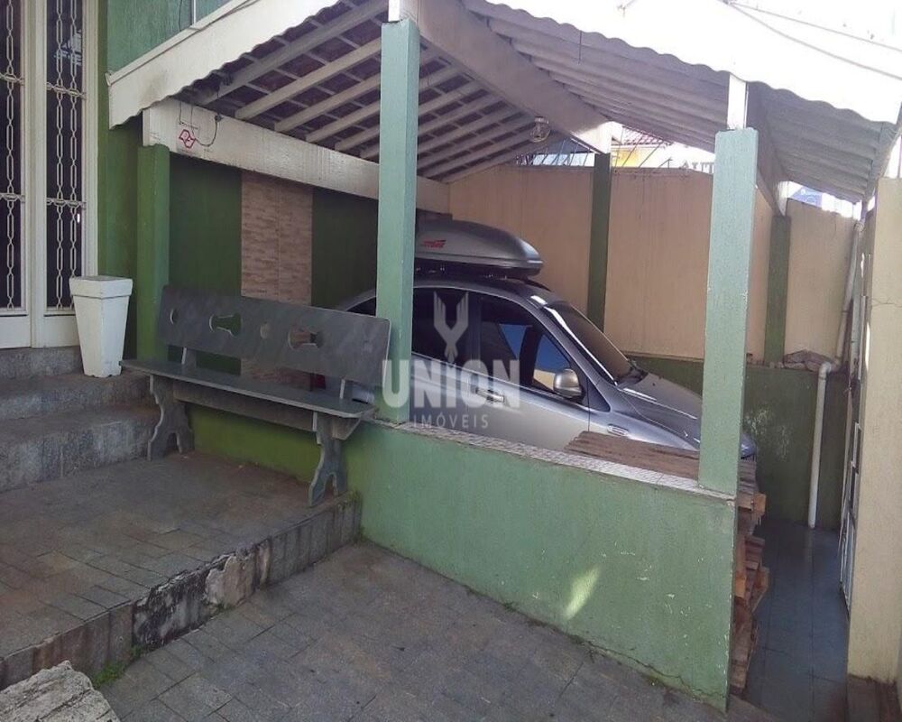 Prédio Inteiro - Foto 1