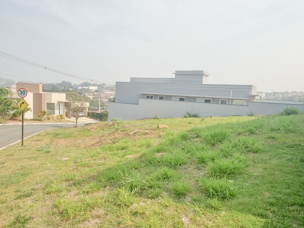 Terreno à venda com 3 quartos, 300m² - Foto 6