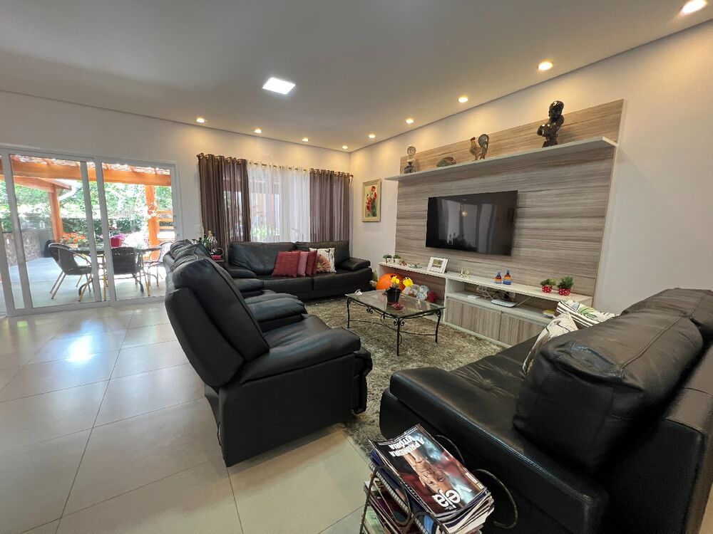 Casa, 3 quartos, 257 m² - Foto 4