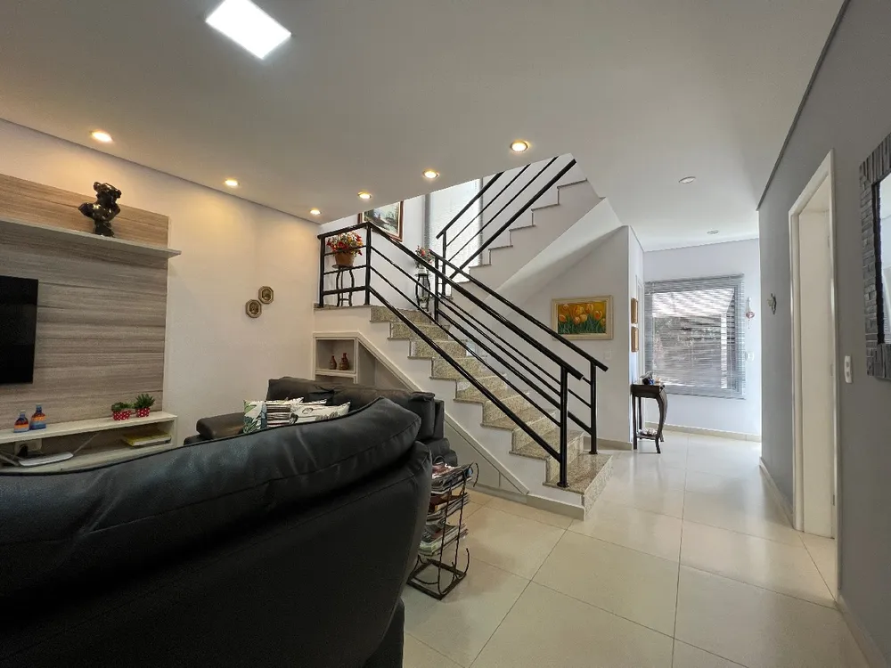 Casa, 3 quartos, 257 m² - Foto 2
