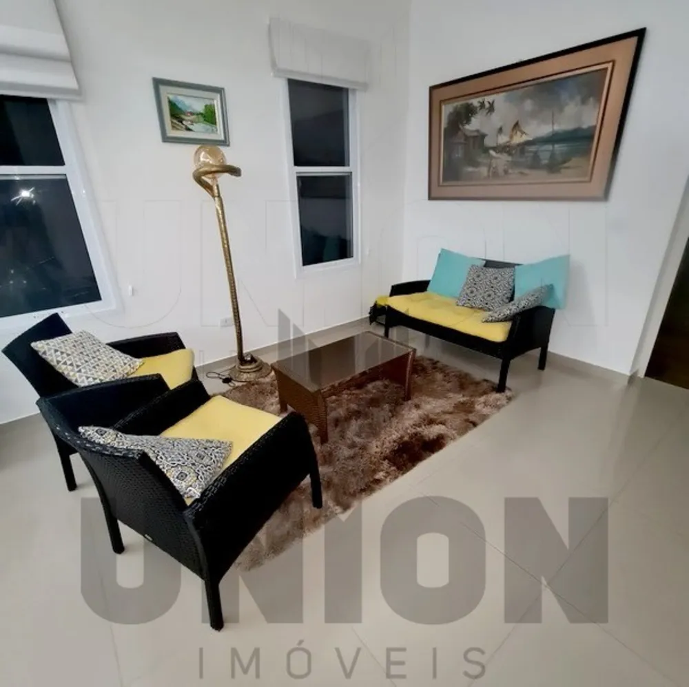 Casa, 3 quartos, 202 m² - Foto 3