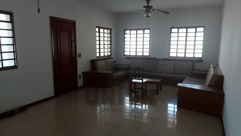 Casa, 3 quartos, 251 m² - Foto 4