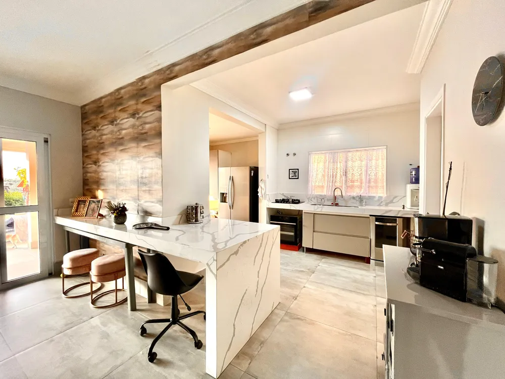 Casa, 3 quartos, 230 m² - Foto 7