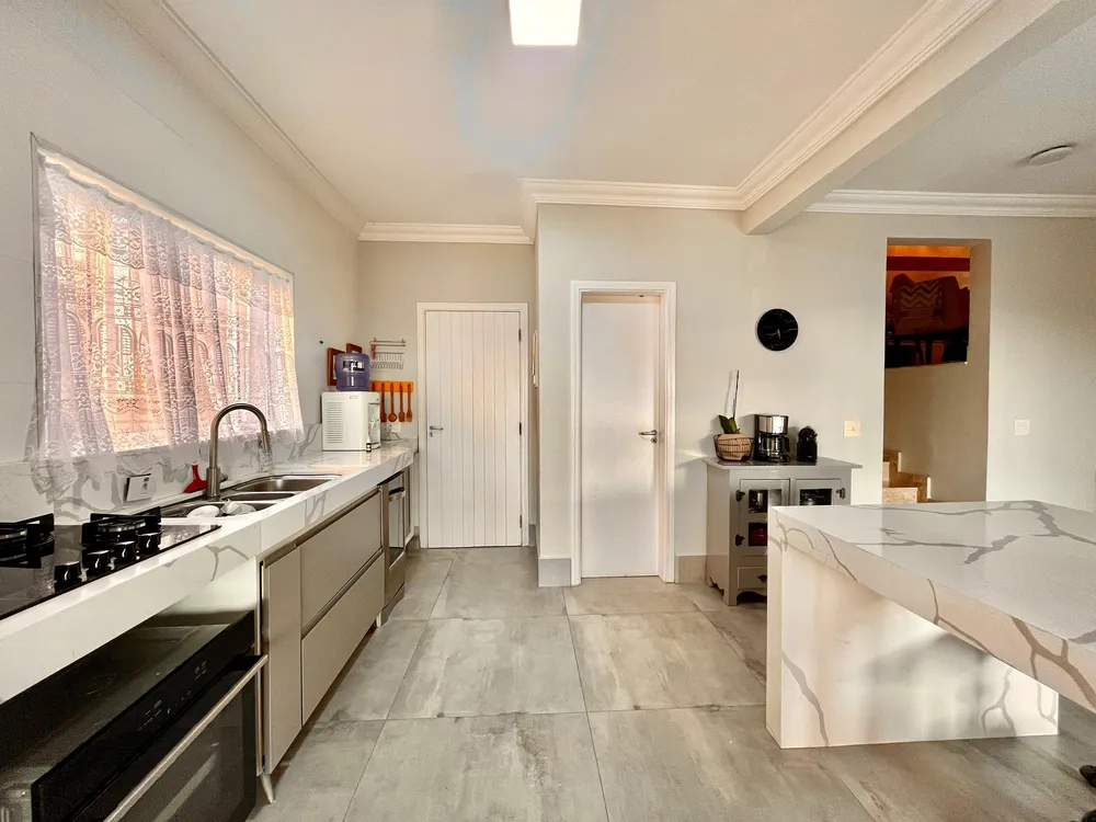 Casa, 3 quartos, 230 m² - Foto 8