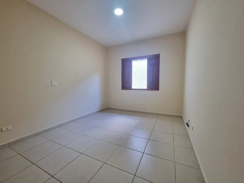 Casa, 3 quartos, 250 m² - Foto 4