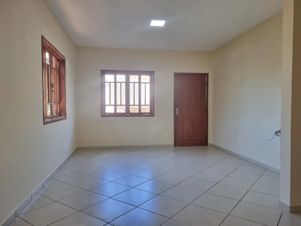 Casa, 3 quartos, 250 m² - Foto 1