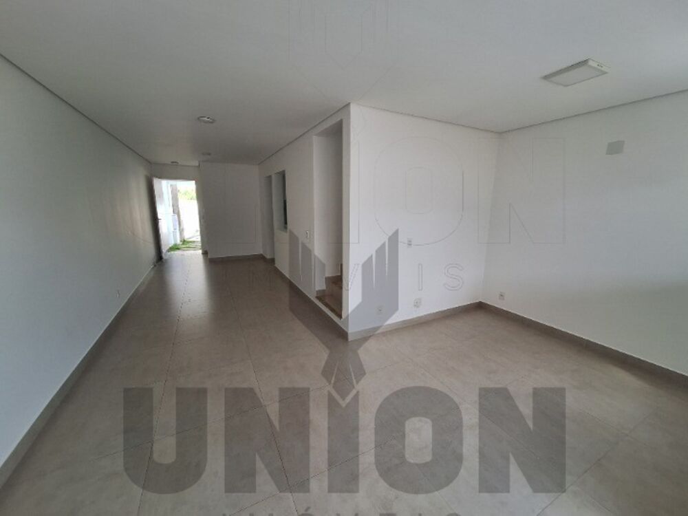 Casa, 3 quartos, 117 m² - Foto 2