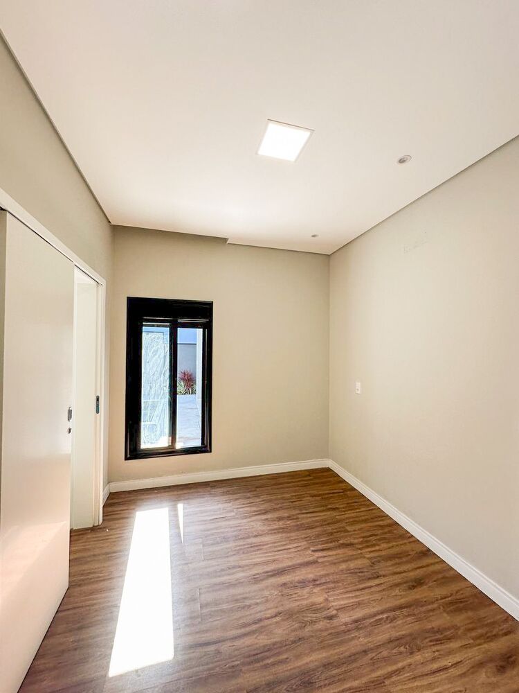 Casa à venda com 3 quartos, 186m² - Foto 3