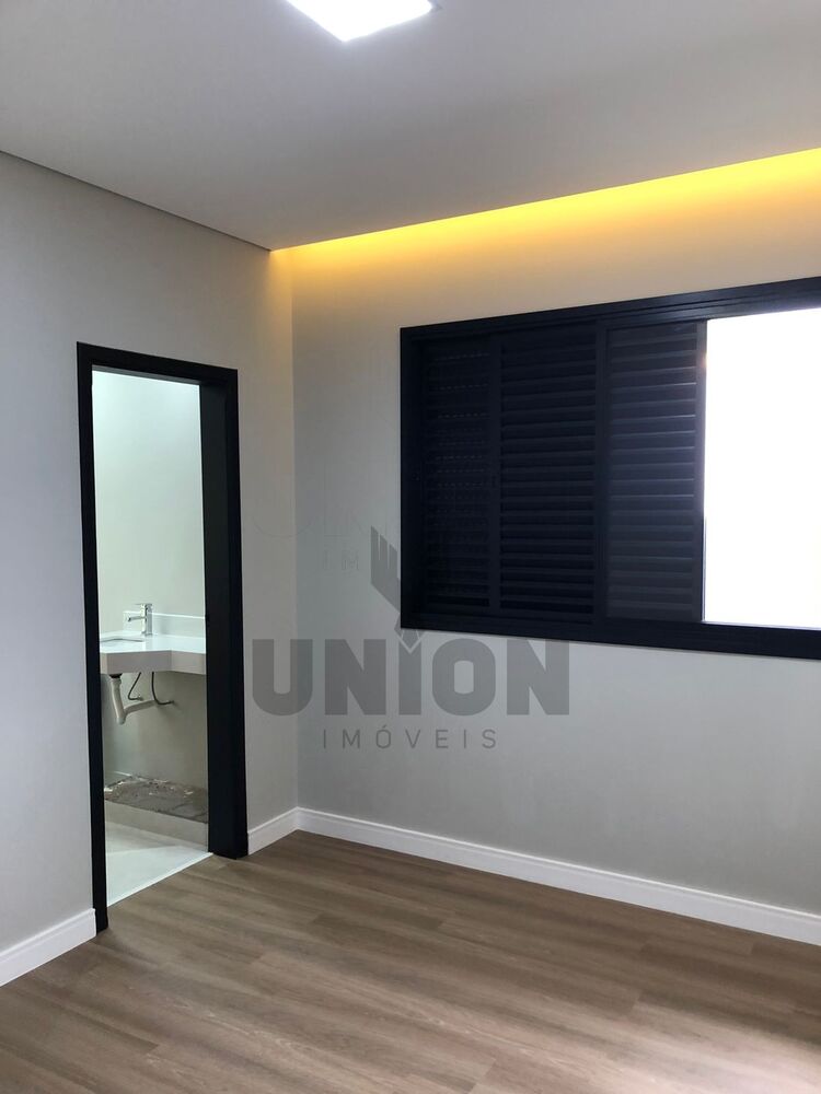 Casa, 3 quartos, 164 m² - Foto 8