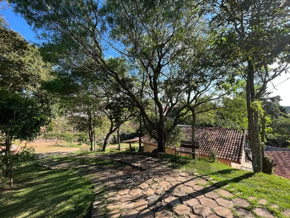 Chácara, 3 quartos, 1460 m² - Foto 1