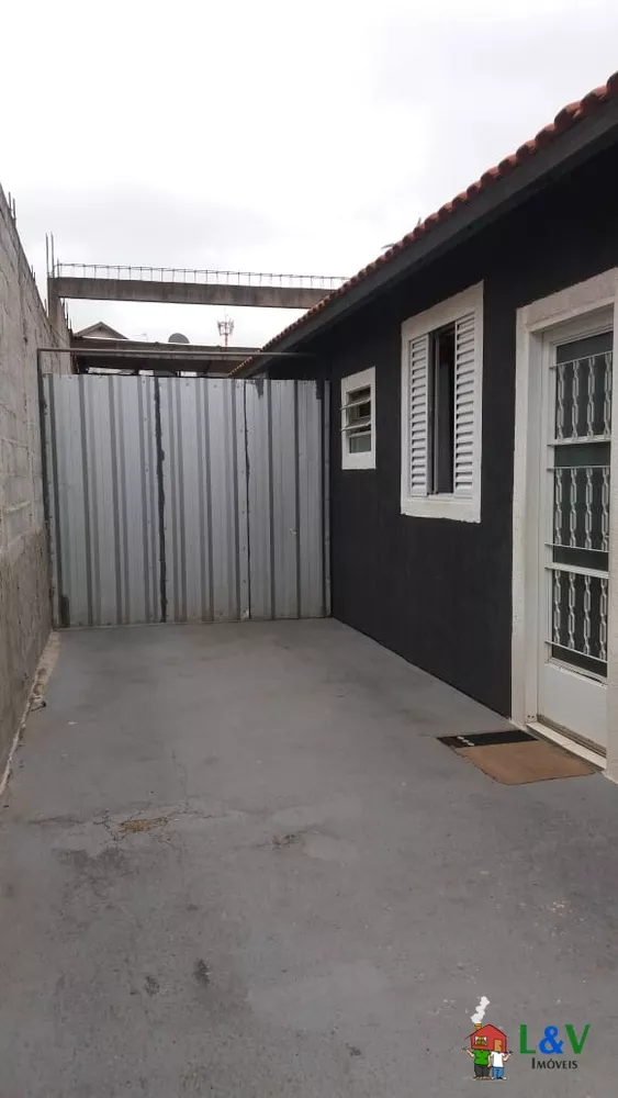 Casa à venda com 3 quartos, 61m² - Foto 2