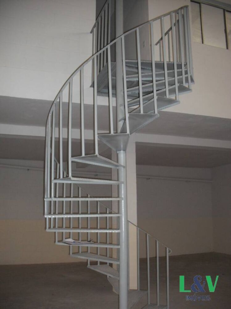 Depósito-Galpão-Armazém para alugar, 560m² - Foto 2