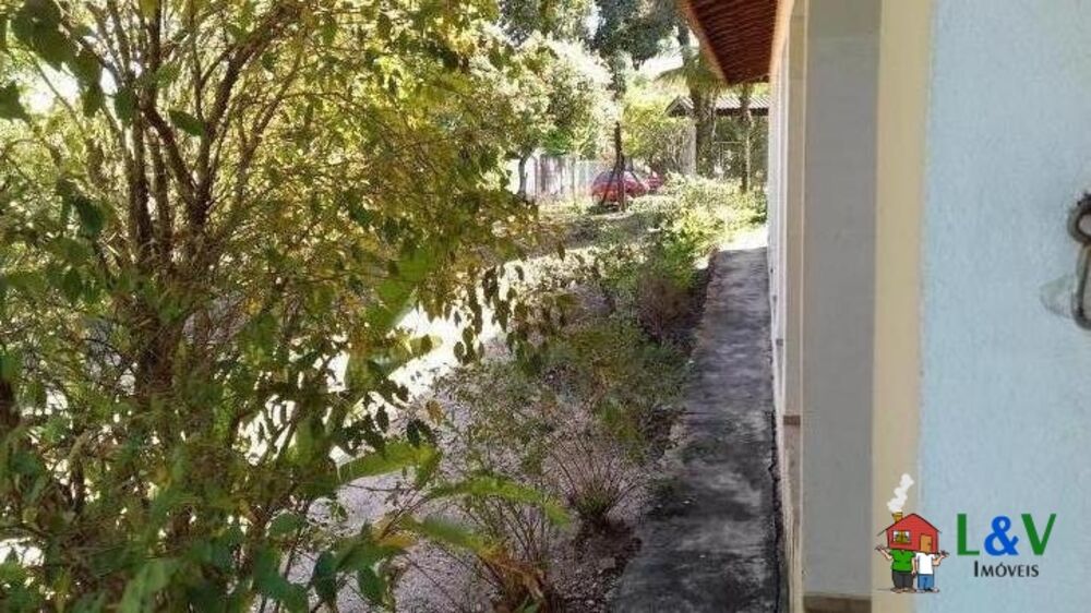 Chácara à venda com 4 quartos, 170m² - Foto 3