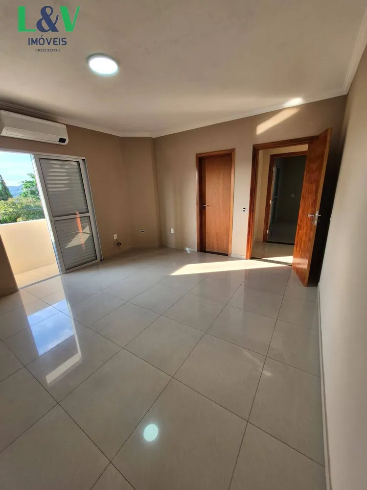 Sobrado, 3 quartos, 220 m² - Foto 2