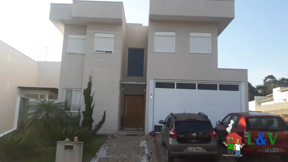 Casa de Condomínio à venda com 4 quartos, 352m² - Foto 1