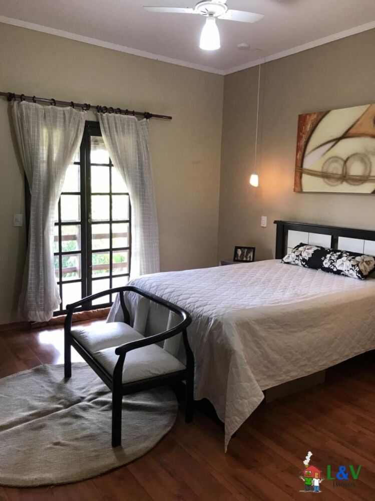 Sítio à venda com 5 quartos, 300m² - Foto 14