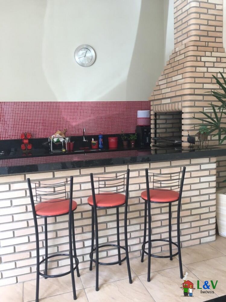 Casa à venda com 3 quartos, 188m² - Foto 13