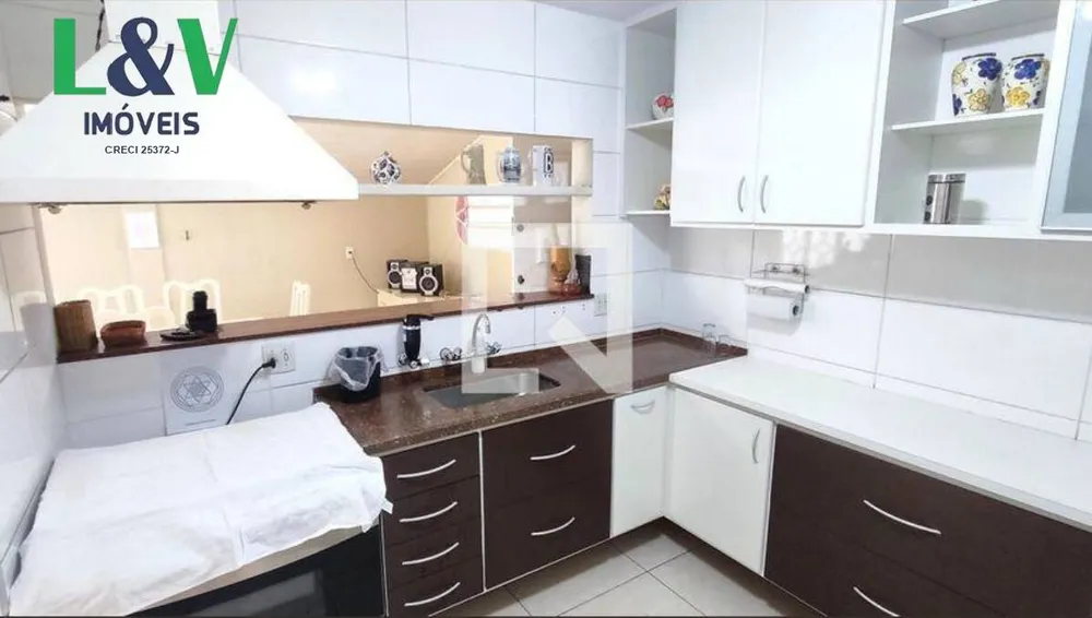 Sobrado, 4 quartos, 277 m² - Foto 1