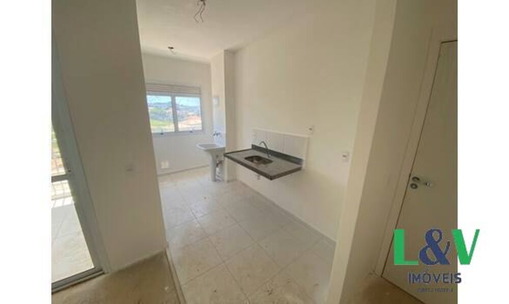 Apartamento à venda com 3 quartos, 67m² - Foto 2