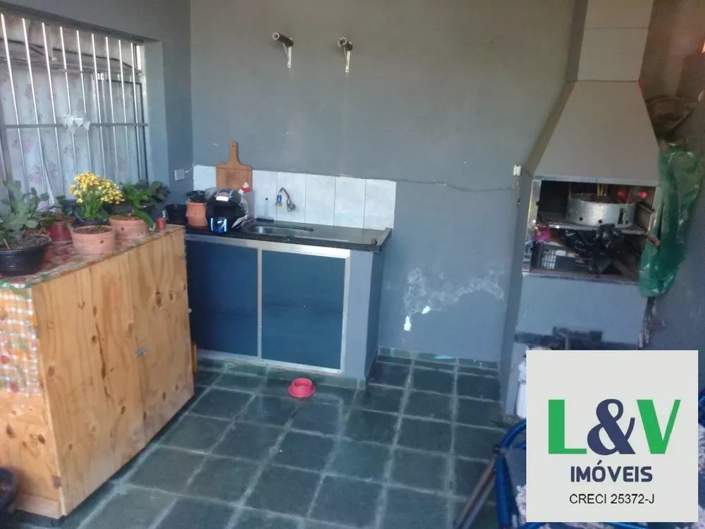 Casa à venda com 2 quartos, 160m² - Foto 4