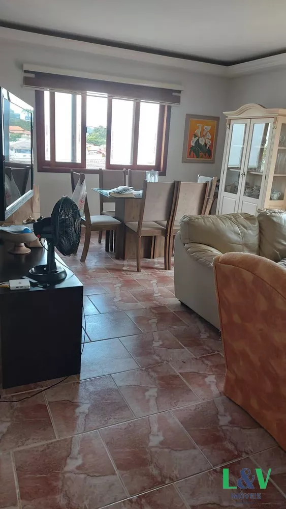 Casa de Condomínio à venda com 3 quartos, 199m² - Foto 3