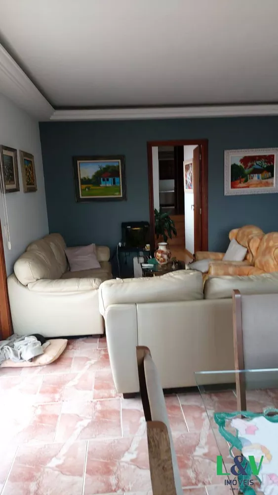 Casa de Condomínio à venda com 3 quartos, 199m² - Foto 2